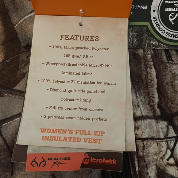 Master Sportsman Women's camo & pink Hunting/Camping Vest - Picture 9 of 11